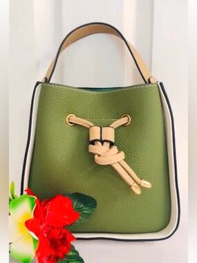 BUCKET BAG ~ Small Green Ivory and Tan Bucket Bag w/Zipper and Cinch Closure